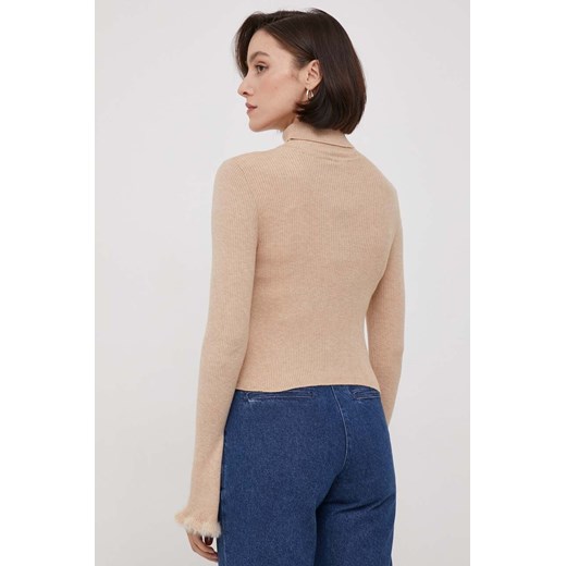 Beżowy sweter damski Xt Studio z golfem 