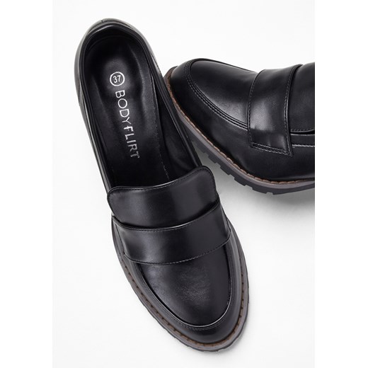 Bonprix czółenka na obcasie eleganckie 