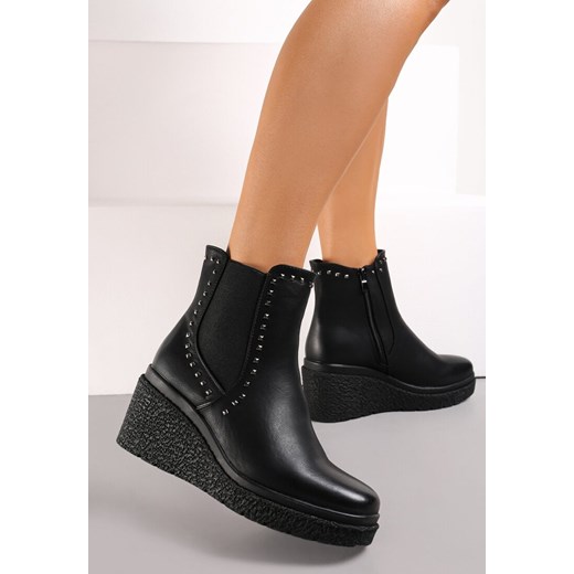 Czarne Botki na Koturnie z Elastyczną Wstawką i Nitami Rosee Renee 40 promocja renee.pl