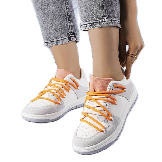 Szare sneakersy pomarańczowe sznurówki Aucoin białe ze sklepu ButyModne.pl w kategorii Buty sportowe damskie - zdjęcie 164911562