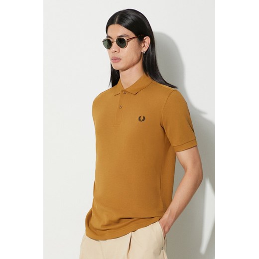 Fred Perry polo bawełniane kolor brązowy z aplikacją M6000.S81 ze sklepu PRM w kategorii T-shirty męskie - zdjęcie 164931943