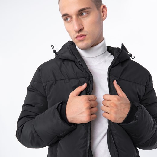Męska kurtka pikowana z kapturem czarna ze sklepu WITTCHEN w kategorii Kurtki męskie - zdjęcie 164936220