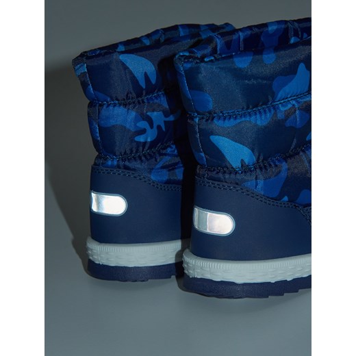 Buty zimowe dziecięce Sinsay niebieskie śniegowce bez zapięcia na zimę 