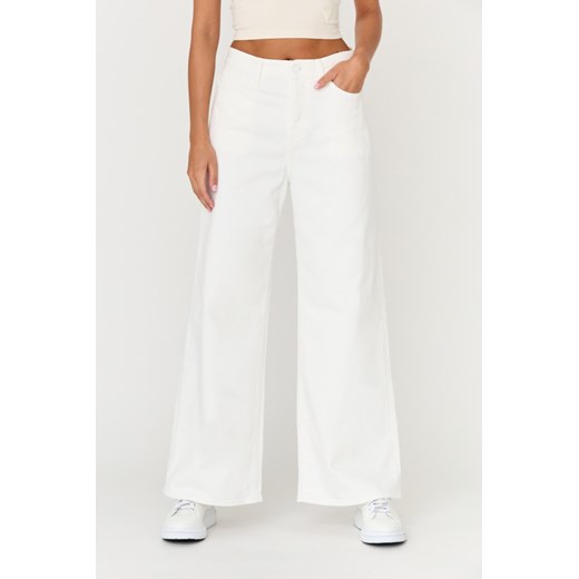 7 FOR ALL MANKIND Białe jeansy damskie Zoey Milk, Rozmiar 25 ze sklepu outfit.pl w kategorii Jeansy damskie - zdjęcie 165008432