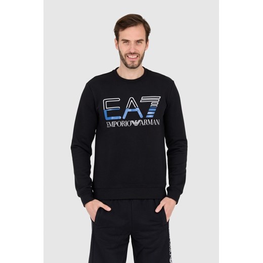 EA7 Czarna bluza męska z niebieskim logo, Wybierz rozmiar L ze sklepu outfit.pl w kategorii Bluzy męskie - zdjęcie 165011291