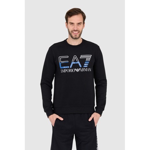 EA7 Czarna bluza męska z niebieskim logo, Rozmiar S ze sklepu outfit.pl w kategorii Bluzy męskie - zdjęcie 165011291
