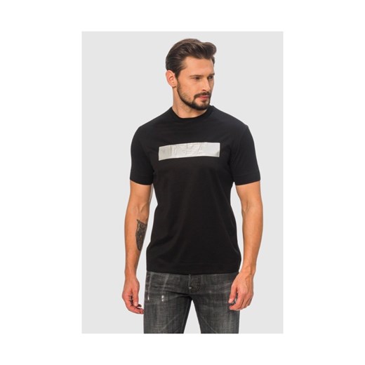 EMPORIO ARMANI Czarny t-shirt męski ze srebrnym logo, Rozmiar L ze sklepu outfit.pl w kategorii T-shirty męskie - zdjęcie 165013970