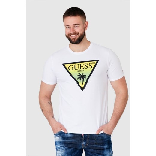 GUESS Biały t-shirt męski z logo z palmą, Wybierz rozmiar L ze sklepu outfit.pl w kategorii T-shirty męskie - zdjęcie 165014022