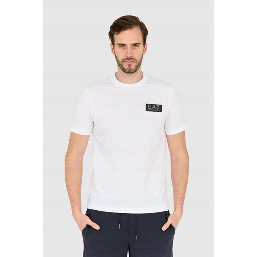 EA7 Biały męski t-shirt z naszywką z logo, Wybierz rozmiar XXL ze sklepu outfit.pl w kategorii T-shirty męskie - zdjęcie 165014820