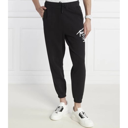 Tommy Jeans Spodnie dresowe | Regular Fit ze sklepu Gomez Fashion Store w kategorii Spodnie męskie - zdjęcie 165216320