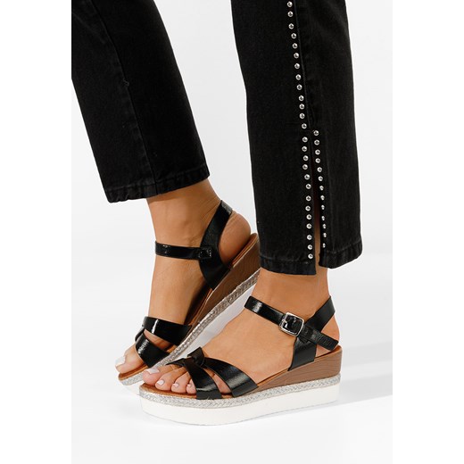 Czarne sandały na koturnie Meida ze sklepu Zapatos w kategorii Sandały damskie - zdjęcie 165299761