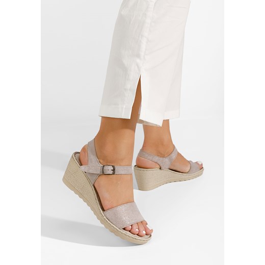 Srebrne sandały na koturnie skórzane Tamara ze sklepu Zapatos w kategorii Sandały damskie - zdjęcie 165301043
