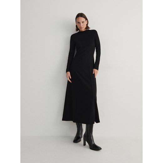 Reserved - Sukienka z wiskozą - czarny ze sklepu Reserved w kategorii Sukienki - zdjęcie 165667481