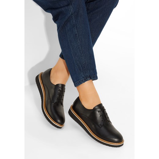 Czarne oxfordy damskie skórzane Casilas ze sklepu Zapatos w kategorii Półbuty damskie - zdjęcie 165681814