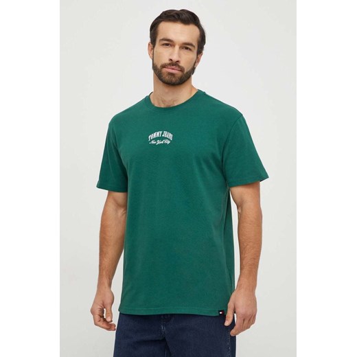Tommy Jeans t-shirt bawełniany męski kolor zielony z aplikacją DM0DM18275 ze sklepu ANSWEAR.com w kategorii T-shirty męskie - zdjęcie 165706872