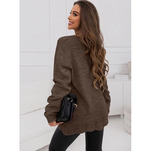 Sweter damski Pakuten z dekoltem v casual 