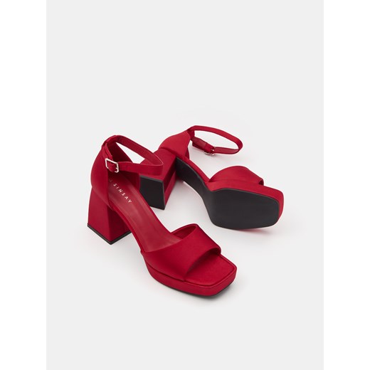 Sandały damskie Sinsay eleganckie czerwone 