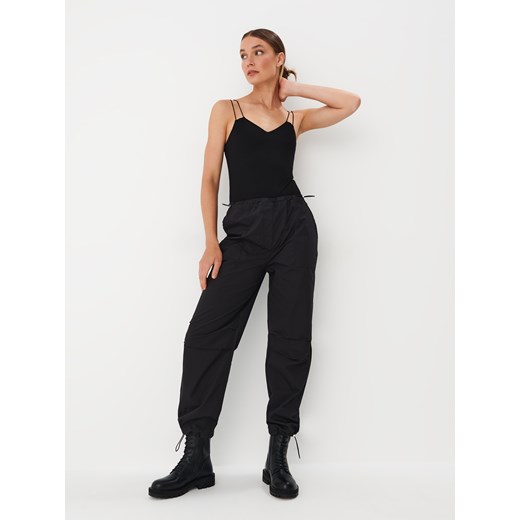 Spodnie damskie Mohito