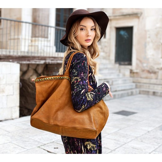 Duża torebka skórzana oversize style shopper bag - MARCO MAZZINI brąz camel ze sklepu Verostilo w kategorii Torby Shopper bag - zdjęcie 165744934