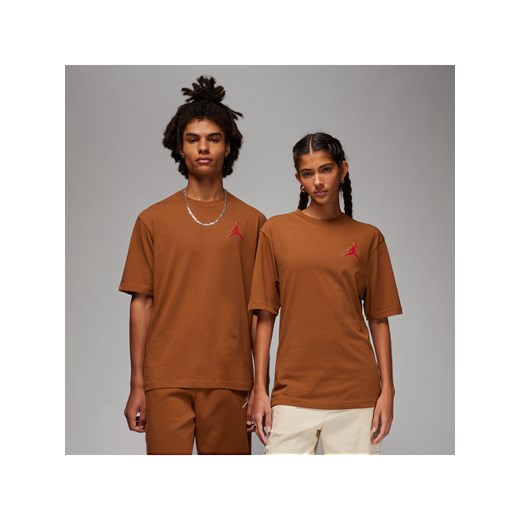T-shirt Jordan Essentials Holiday - Brązowy ze sklepu Nike poland w kategorii T-shirty męskie - zdjęcie 165806413