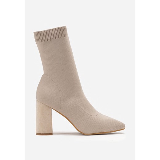 Botki beżowe Born2be eleganckie bez zapięcia na wiosnę 