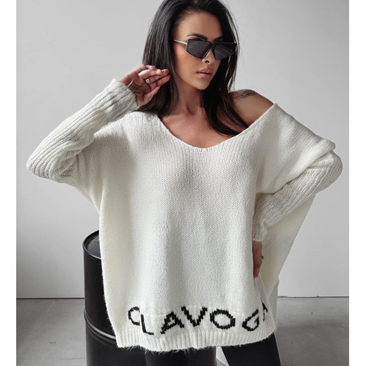 Oversizowy biały damski sweter z sercem Olavoga /H UB698 L134/ ze sklepu Pantofelek24.pl w kategorii Swetry damskie - zdjęcie 166015592