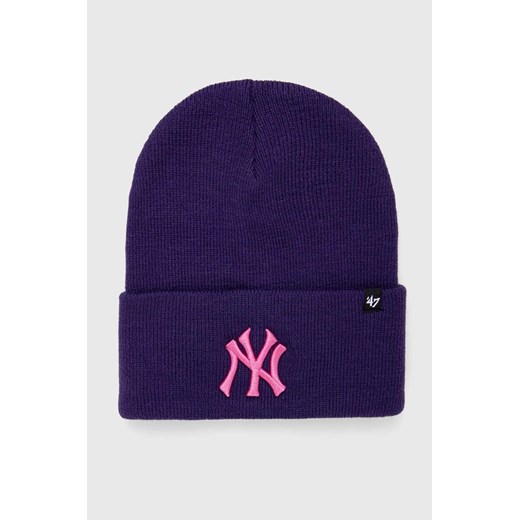47brand czapka MLB New York Yankees kolor fioletowy z grubej dzianiny ONE ANSWEAR.com