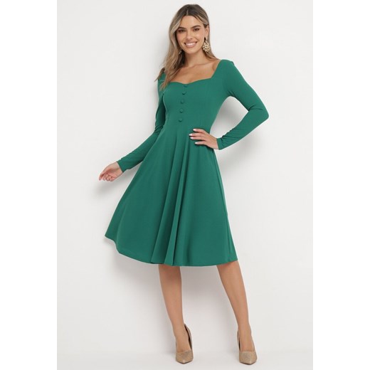Zielona Rozkloszowana Sukienka Midi z Ozdobnymi Guzikami Aramita ze sklepu Born2be Odzież w kategorii Sukienki - zdjęcie 166141043
