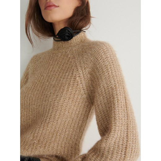 Sweter damski Reserved z okrągłym dekoltem 