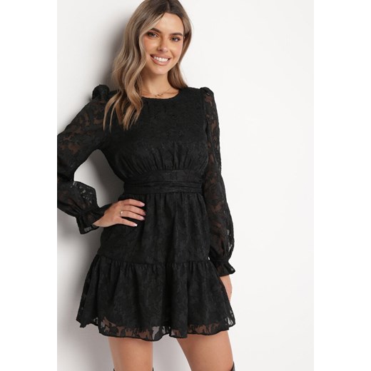 Czarna Sukienka Mini z Tkaniny Plumeti i Falbanką Coucile ze sklepu Born2be Odzież w kategorii Sukienki - zdjęcie 166164222