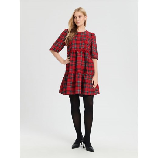 Sukienka Sinsay z okrągłym dekoltem z długim rękawem casual 