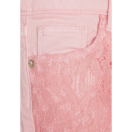Guess Szorty jeansowe spring pink zalando rozowy bawełna