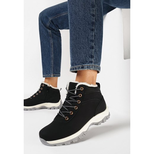 Czarne Ocieplane Traperki na Grubej Podeszwie Agolek ze sklepu born2be.pl w kategorii Workery damskie - zdjęcie 166259851