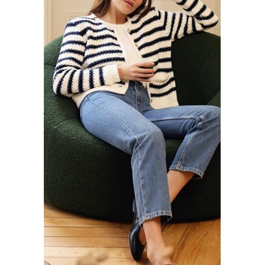 Sweter damski IVET w paski z okrągłym dekoltem 
