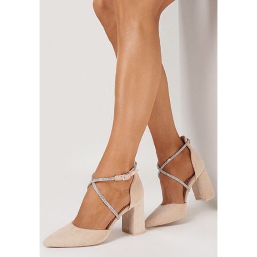 Born2be czółenka z klamrą 