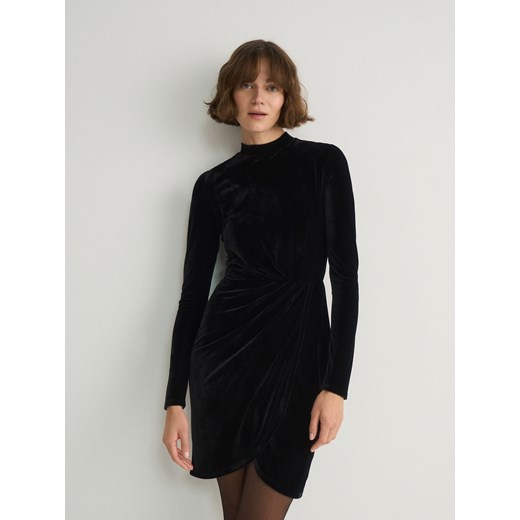 Reserved - Welurowa sukienka mini - czarny Reserved L Reserved