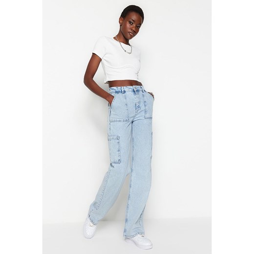 trendyol Dżinsy - Comfort fit - w kolorze błękitnym Trendyol 38 wyprzedaż Limango Polska