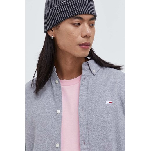 Tommy Jeans koszula bawełniana męska kolor szary regular z kołnierzykiem button-down DM0DM18329 ze sklepu ANSWEAR.com w kategorii Koszule męskie - zdjęcie 166504522