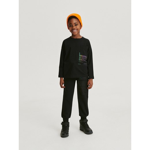 Reserved - Dresowe spodnie jogger - czarny ze sklepu Reserved w kategorii Spodnie chłopięce - zdjęcie 166627933