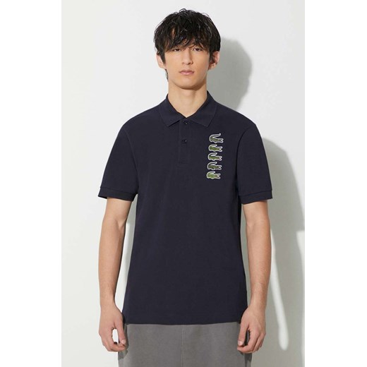 Lacoste polo bawełniane kolor granatowy z aplikacją PH3474 001 ze sklepu PRM w kategorii T-shirty męskie - zdjęcie 166668842