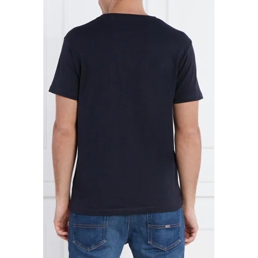 T-shirt męski Guess na wiosnę z napisami
