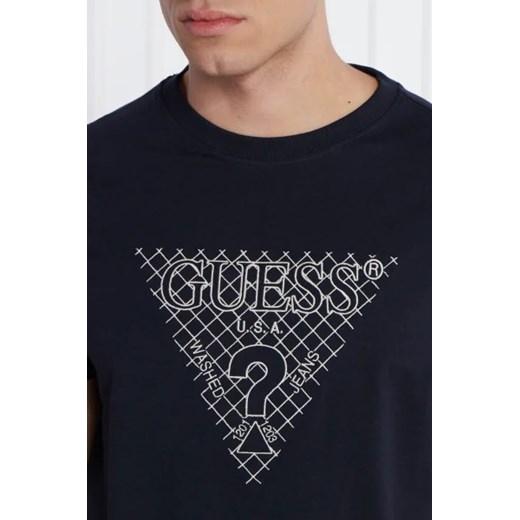 T-shirt męski Guess na wiosnę z napisami z krótkimi rękawami