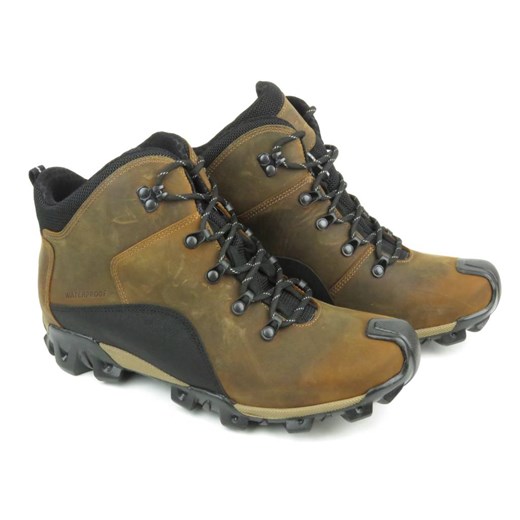 Wysokie trekkingi męskie z membraną - TAPI J-4163, brązowe ze sklepu ulubioneobuwie w kategorii Buty trekkingowe męskie - zdjęcie 166671390