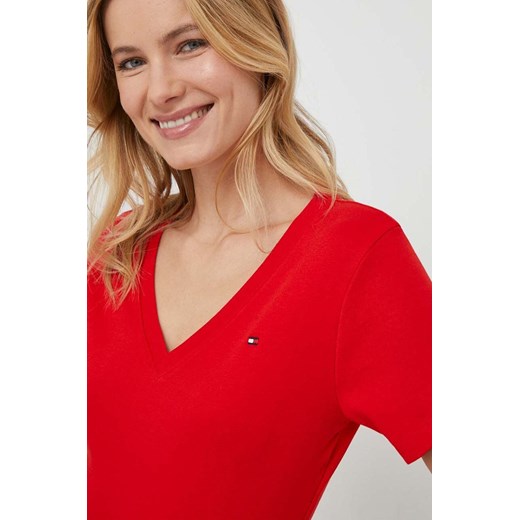 Tommy Hilfiger t-shirt bawełniany damski kolor czerwony WW0WW40584 ze sklepu ANSWEAR.com w kategorii Bluzki damskie - zdjęcie 166682744
