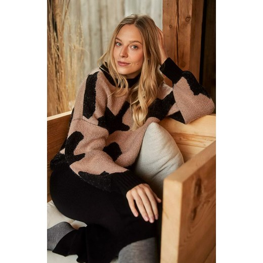 Wzorzysty sweter damski Z-SW-4223, Kolor beżowo-czarny, Rozmiar XS, Moodo ze sklepu Primodo w kategorii Swetry damskie - zdjęcie 166697510