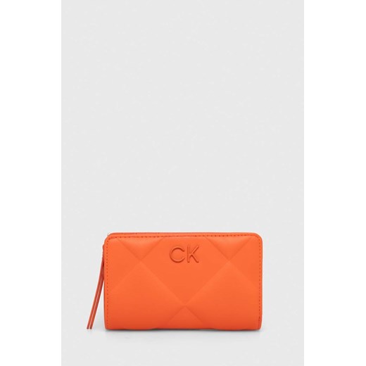 Calvin Klein portfel damski kolor pomarańczowy ze sklepu ANSWEAR.com w kategorii Portfele damskie - zdjęcie 166767354