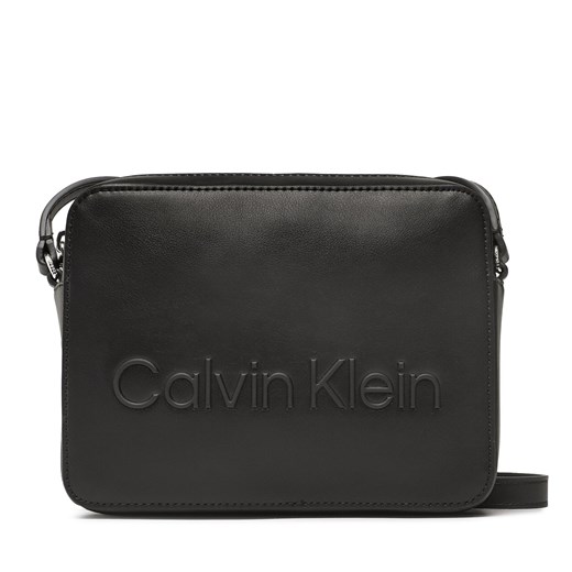 Torebka Calvin Klein Ck Set Camera Bag K60K610180 Czarny ze sklepu eobuwie.pl w kategorii Listonoszki - zdjęcie 166796172