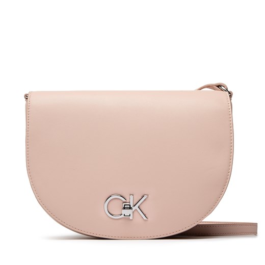 Torebka Calvin Klein Re-Lock Saddle Bag K60K609871 Różowy ze sklepu eobuwie.pl w kategorii Listonoszki - zdjęcie 166873881
