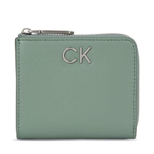 Portfel damski Calvin Klein Re-Lock Za Wallet Sm K60K611097 Zielony ze sklepu eobuwie.pl w kategorii Portfele damskie - zdjęcie 166874412