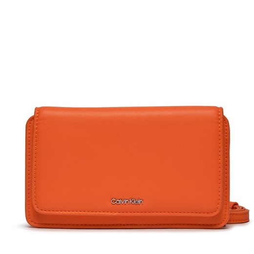 Torebka Calvin Klein Ck Must Mini Bag K60K611434 Flame SA3 ze sklepu eobuwie.pl w kategorii Listonoszki - zdjęcie 166887090